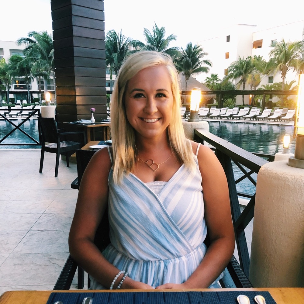 Meet your Posher, Macy